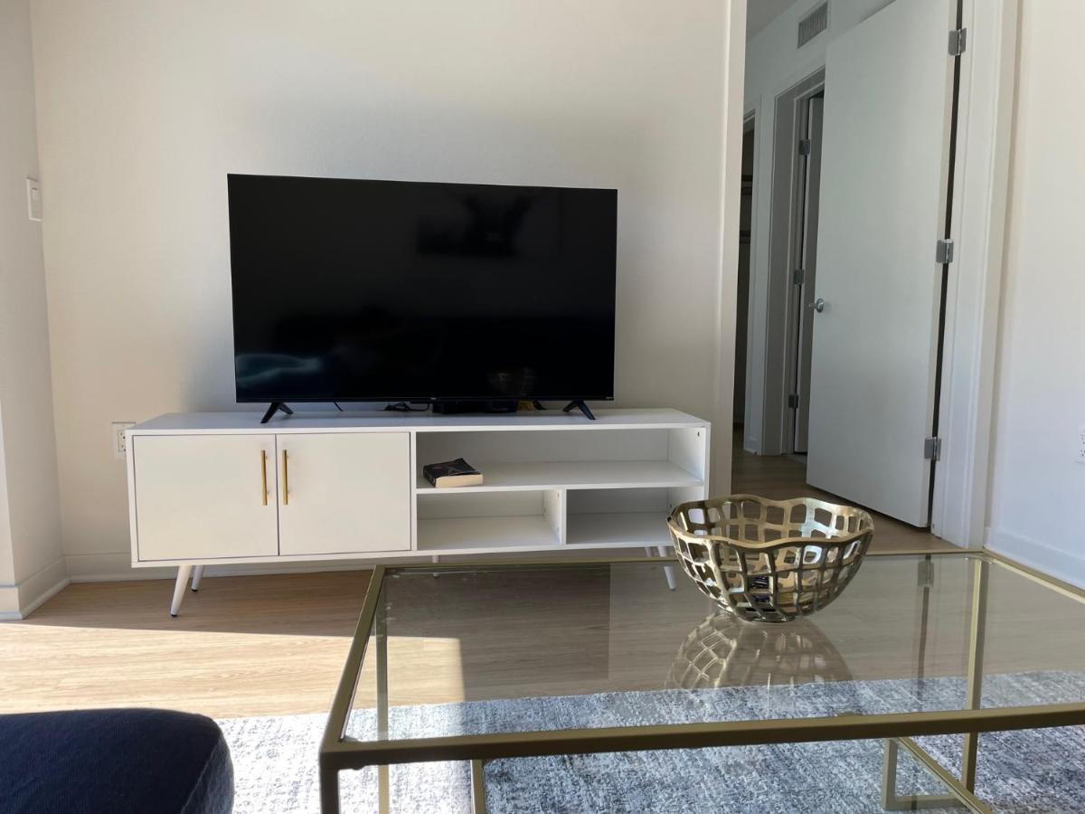 Las Palmas - Modern, Stylish, Spacious, Secure & Tranquil Condo With 2 Master Suite Bedrooms - Wlk To Sm Pier Los Angeles Exterior photo